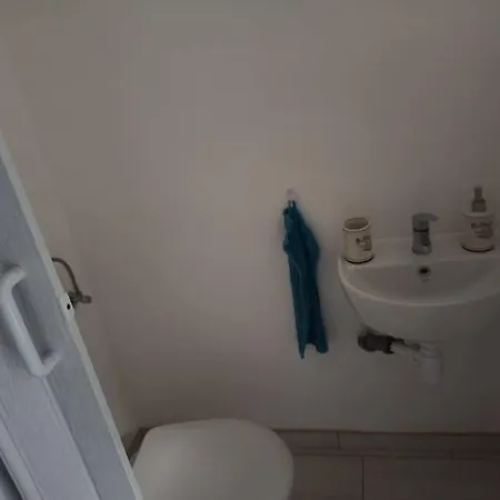 Novoureden Komforni Stan Od 90 M2 S Dvoristem Sibenik